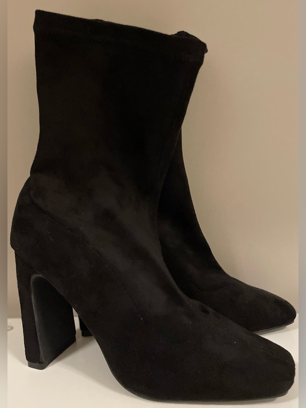 NWOT Lulus Black Block Heel Boots
